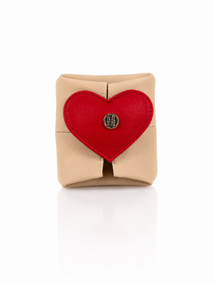 Accesorio joyero, color beige y rojo