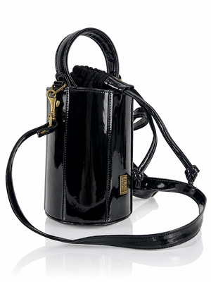 Cartera manos libres Dunna Charol, color negro charol