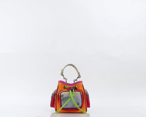 Bolso manos libres Barcelona grande, color plateado y naranja