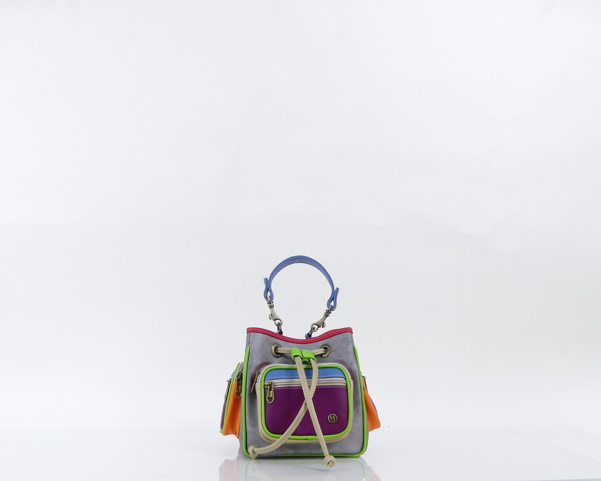 Bolso manos libres Barcelona grande, color moraleche y plateado